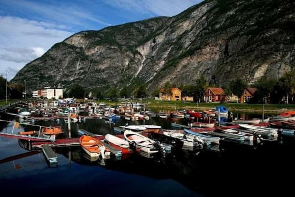 Willa Kvammehuset Pa Gamle Lærdalsøyri Zewnętrze zdjęcie