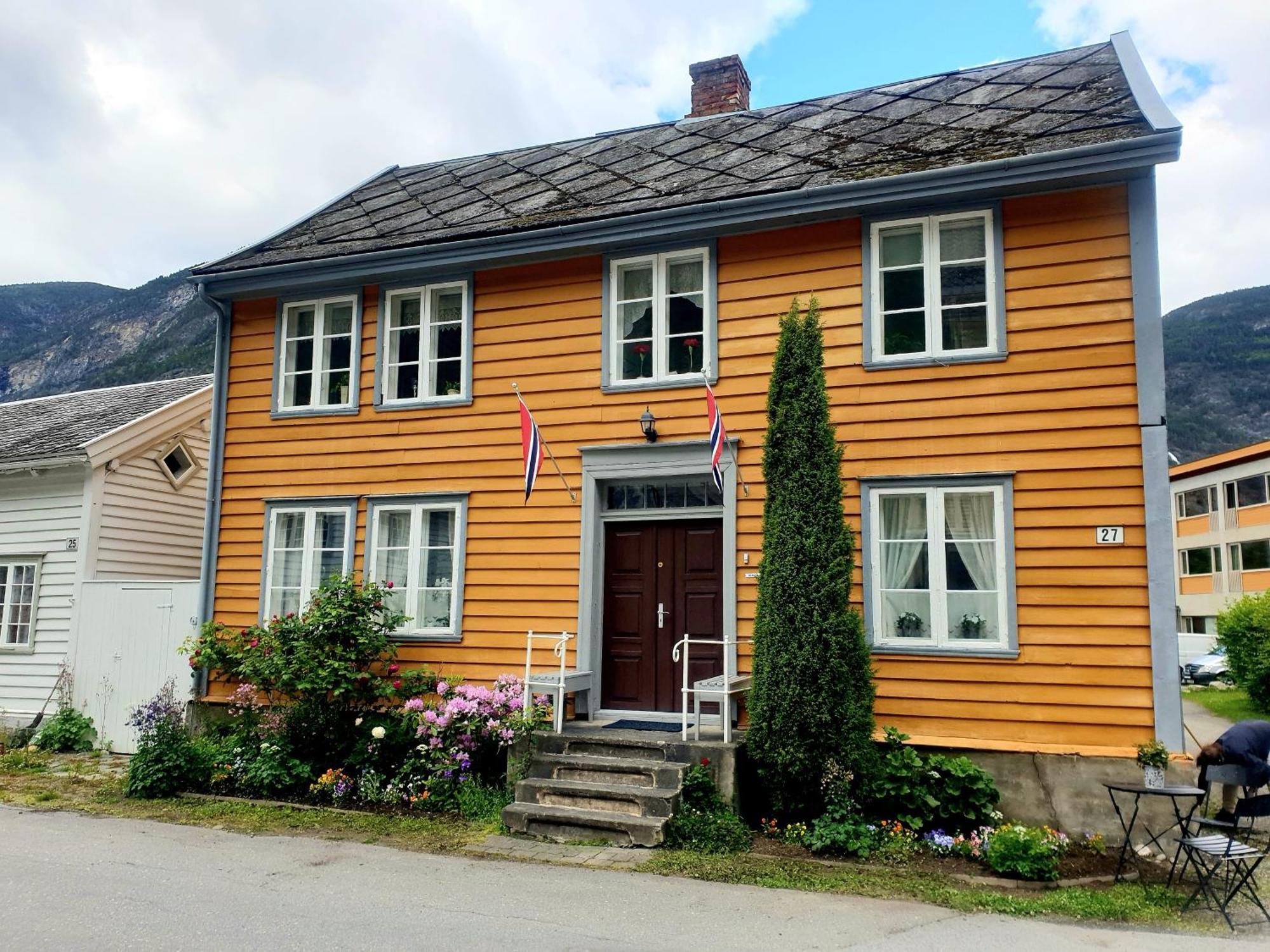Willa Kvammehuset Pa Gamle Lærdalsøyri Zewnętrze zdjęcie